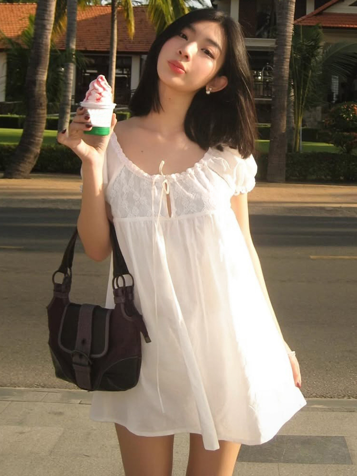Robe mini blanche en dentelle  - Off Shoulder Puff Sleeve Sundress avis et prix