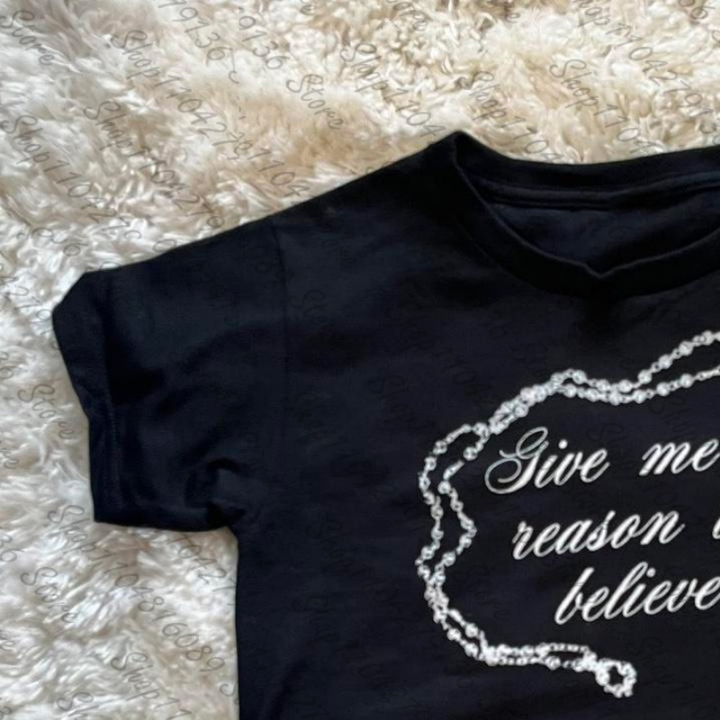 Vêtements pour femmes des anné - Y2K Graphic Baby Tee Crop avis et prix